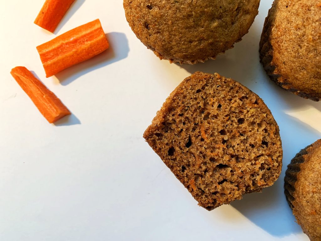 healthy carrot cake muffins