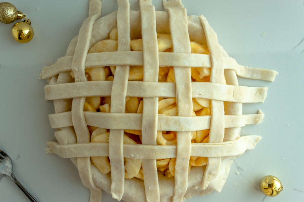 5 ways to style a pie crust- lattice pie