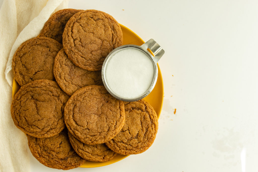 Ginger sparkles on plate with sugar dish