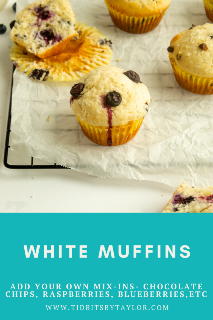 White muffins Pinterest image. Click to pin.