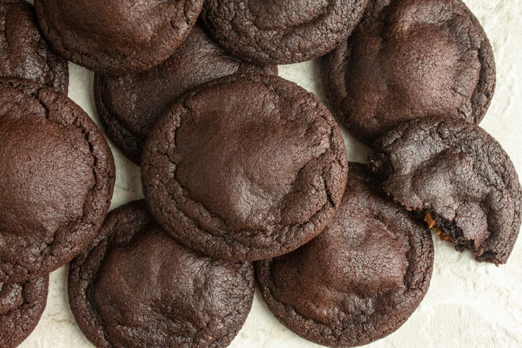 Easy Rolo Cookies overhead shot.